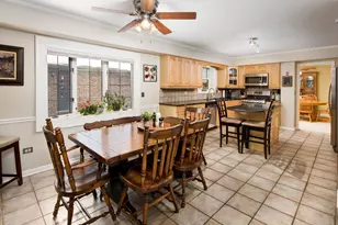 820 N Sanborn Dr, Palatine, IL 60074 - Photo 10