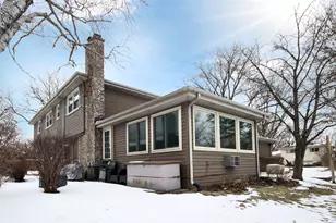 820 N Sanborn Dr, Palatine, IL 60074 - Photo 38