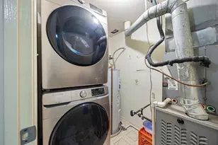 1750 Sleepy Hollow Ct, Schaumburg, IL 60195 - Photo 18