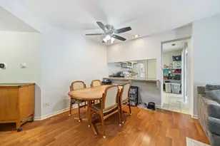 1750 Sleepy Hollow Ct, Schaumburg, IL 60195 - Photo 6