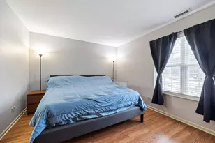 1750 Sleepy Hollow Ct, Schaumburg, IL 60195 - Photo 10