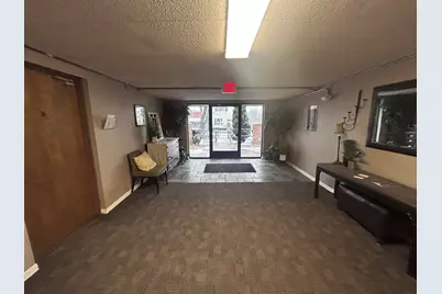 1039 College Avenue #B, Wheaton, IL 60187 - Photo 4