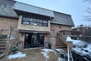 1039 College Ave, Wheaton, IL 60187 - Photo 1