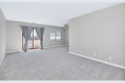 6441 W Pershing Road #305, Stickney, IL 60402 - Photo 2