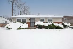 16551 Plymouth Dr, Markham, IL 60428 - Photo 2