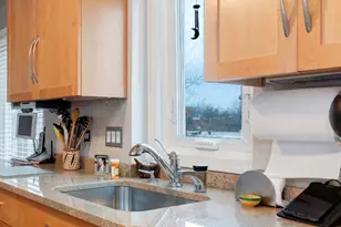 901 Hinman Ave, Evanston, IL 60202 - Photo 8