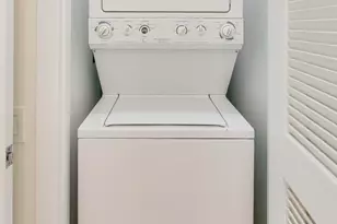 500 W Superior St, Chicago, IL 60654 - Photo 22