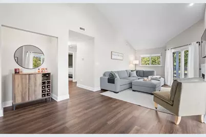 1152 Courtland Drive #406, Buffalo Grove, IL 60089 - Photo 14