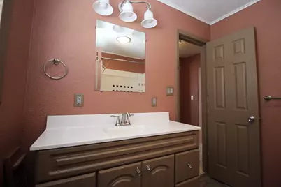 103 E Park Street, Danvers, IL 61732 - Photo 16