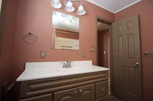 103 E Park St, Danvers, IL 61732 - Photo 16