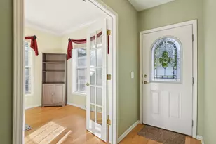 328 Legacy Ct, Grayslake, IL 60030 - Photo 14