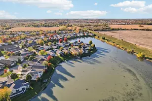 328 Legacy Ct, Grayslake, IL 60030 - Photo 34