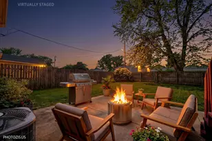 212 Pell Ave, Romeoville, IL 60446 - Photo 22