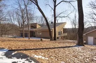 605 Sherwood Glen, Princeton, IL 61356 - Photo 2