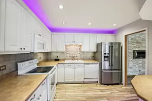 527 W Eastman St, Arlington Heights, IL 60005 - Photo 12