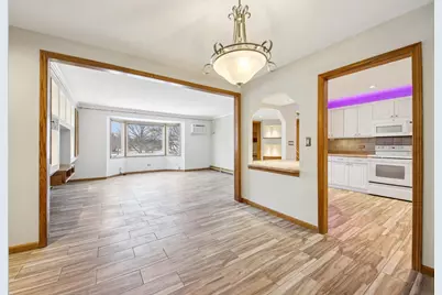 527 W Eastman Street #2C, Arlington Heights, IL 60005 - Photo 8