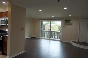 629 W 65th Street W, Westmont, IL 60559 - Photo 2