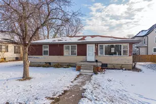 610 S Oak St, Pontiac, IL 61764 - Photo 4