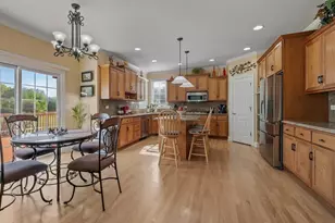 7N919 Cloverfield Rd, Saint Charles, IL 60175 - Photo 12