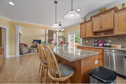 7N919 Cloverfield Road, Saint Charles, IL 60175 - Photo 14