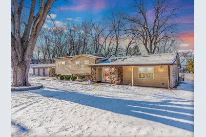 25216 River Road, Lake Barrington, IL 60010 - Photo 1