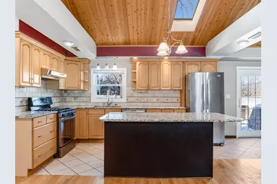 25216 River Road, Lake Barrington, IL 60010 - Photo 6