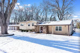 25216 River Rd, Lake Barrington, IL 60010 - Photo 24