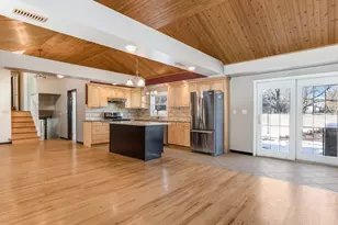 25216 River Rd, Lake Barrington, IL 60010 - Photo 2