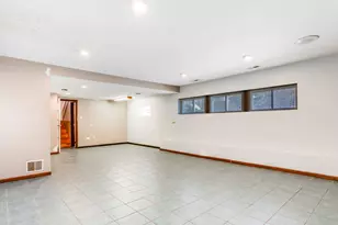 25216 River Rd, Lake Barrington, IL 60010 - Photo 20