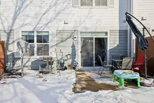 424 Acushnet St, Elgin, IL 60124 - Photo 18