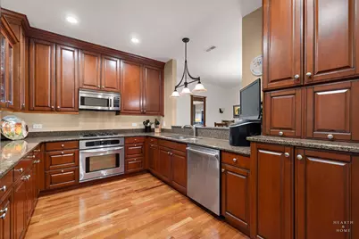 [Address not provided], Arlington Heights, IL 60005 - Photo 4