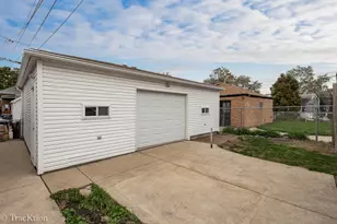 7960 W Birchdale Ave, Elmwood Park, IL 60707 - Photo 16