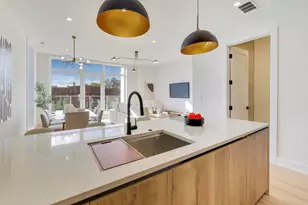 2456 W Cortez St, Chicago, IL 60622 - Photo 16