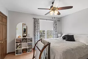 36143 N Springbrook Ln, Gurnee, IL 60031 - Photo 16