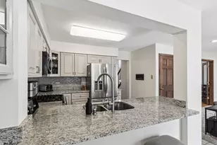 36143 N Springbrook Ln, Gurnee, IL 60031 - Photo 12