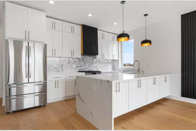 6414 N Francisco Avenue #201, Chicago, IL 60645 - Photo 4