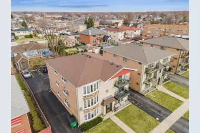 7829 Normandy Avenue, Burbank, IL 60459 - Photo 2