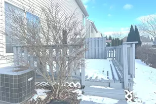 3184 Impressions Dr, Lake in the Hills, IL 60156 - Photo 8