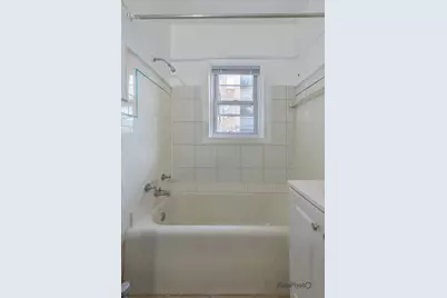 [Address not provided], Chicago, IL 60659 - Photo 8