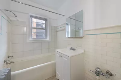 [Address not provided], Chicago, IL 60659 - Photo 6