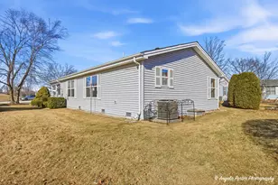 509 Balmoral Ct, Grayslake, IL 60030 - Photo 20