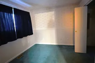 220 Bruce Ct, Centralia, IL 62801 - Photo 8