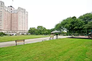 5555 N Sheridan Rd, Chicago, IL 60640 - Photo 6