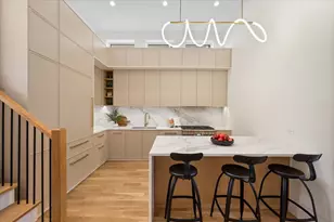 529 N Hartland Ct, Chicago, IL 60622 - Photo 12