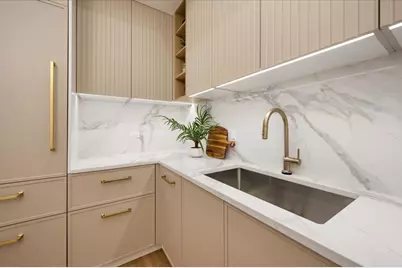 529 N Hartland Court, Chicago, IL 60622 - Photo 14