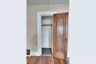 426 N Lake Street #2, Aurora, IL 60506 - Photo 4