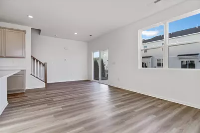 306 Kingsport Drive, South Elgin, IL 60177 - Photo 8