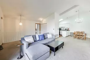 7414 Canterbury Pl, Downers Grove, IL 60516 - Photo 8