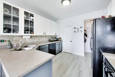 1961 Cobblestone Drive, Carpentersville, IL 60110 - Photo 8