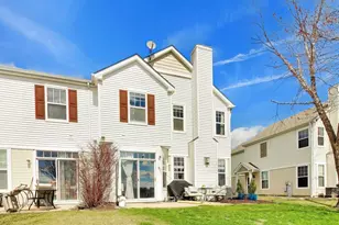 1961 Cobblestone Dr, Carpentersville, IL 60110 - Photo 26